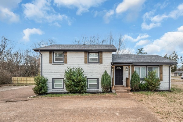 3047 Richmond Hill Dr