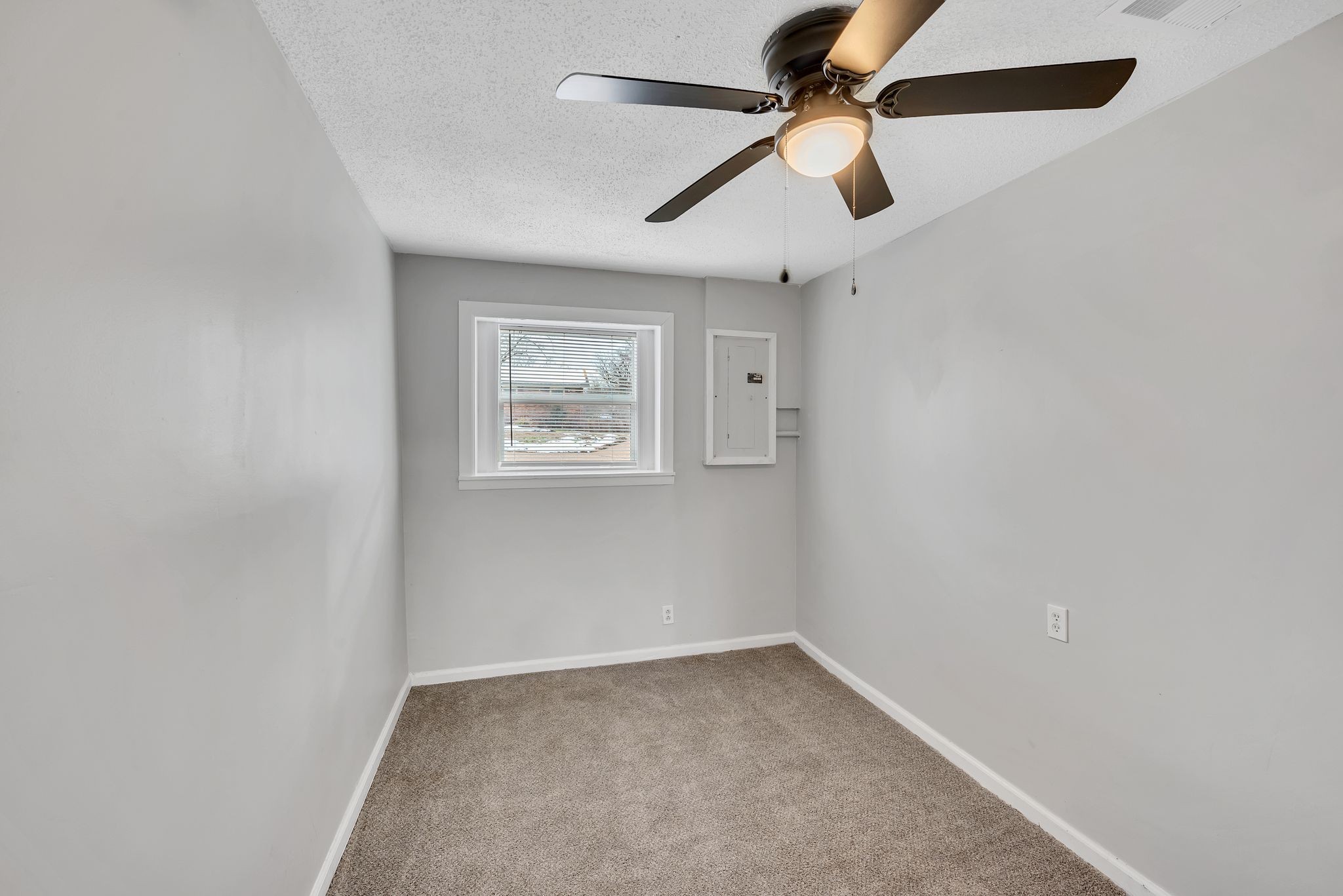 3047 Richmond Hill Dr