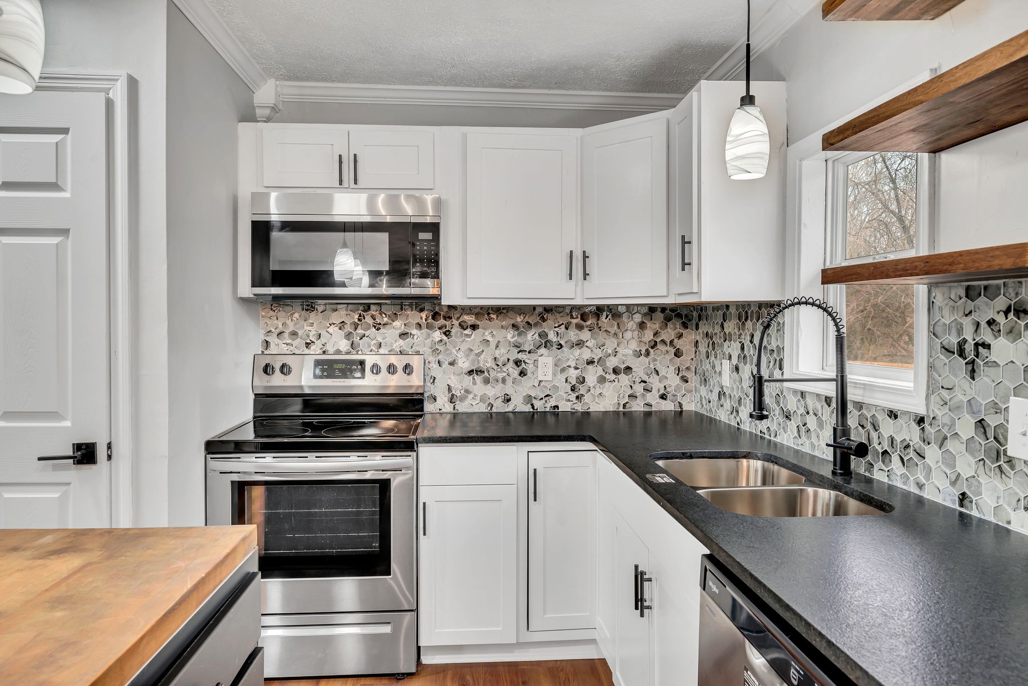 3047 Richmond Hill Dr