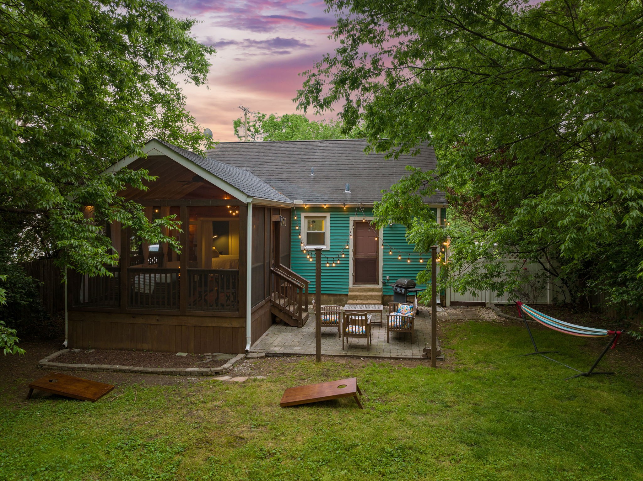 1709 Straightway Ave