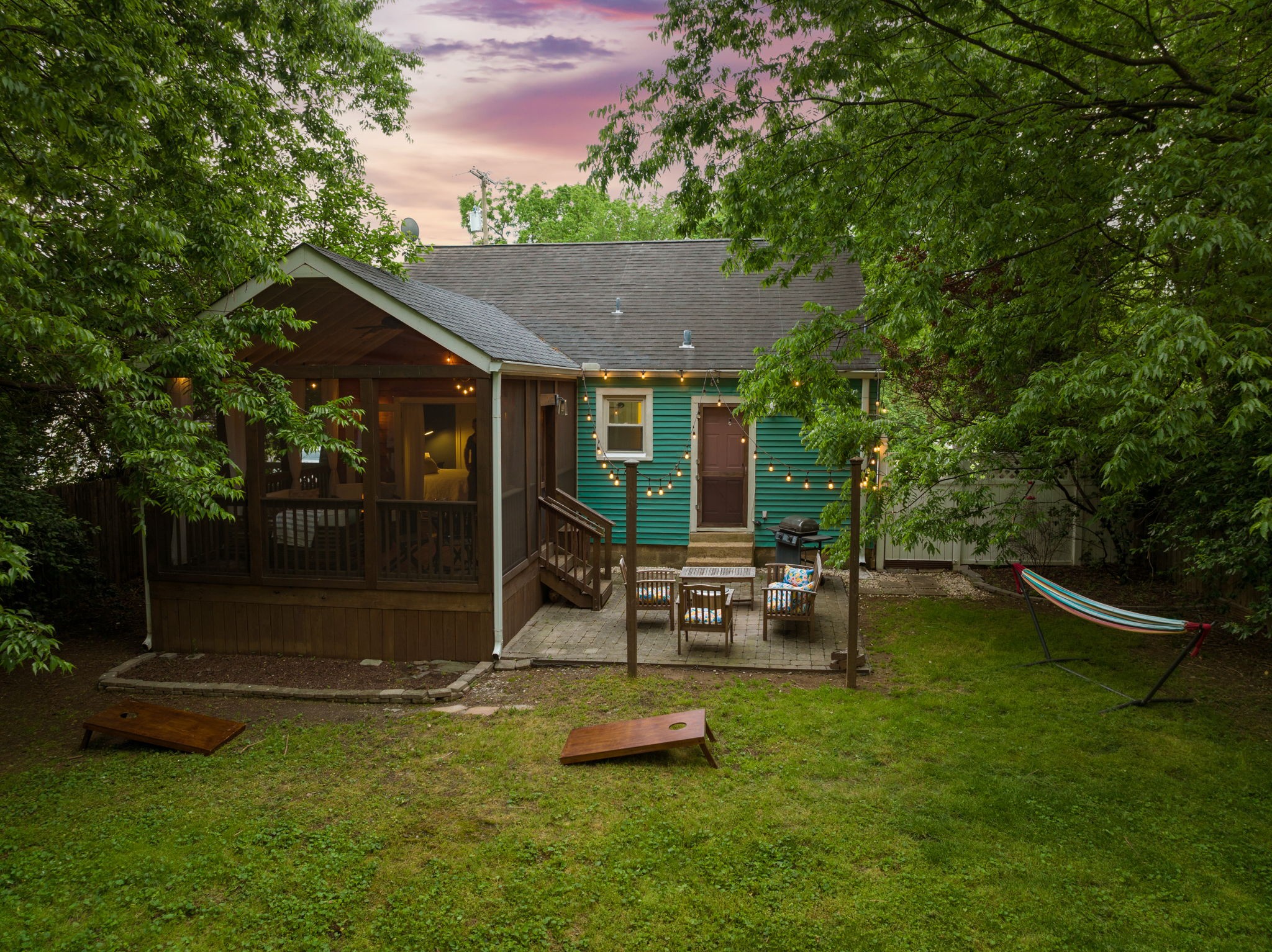 1709 Straightway Ave