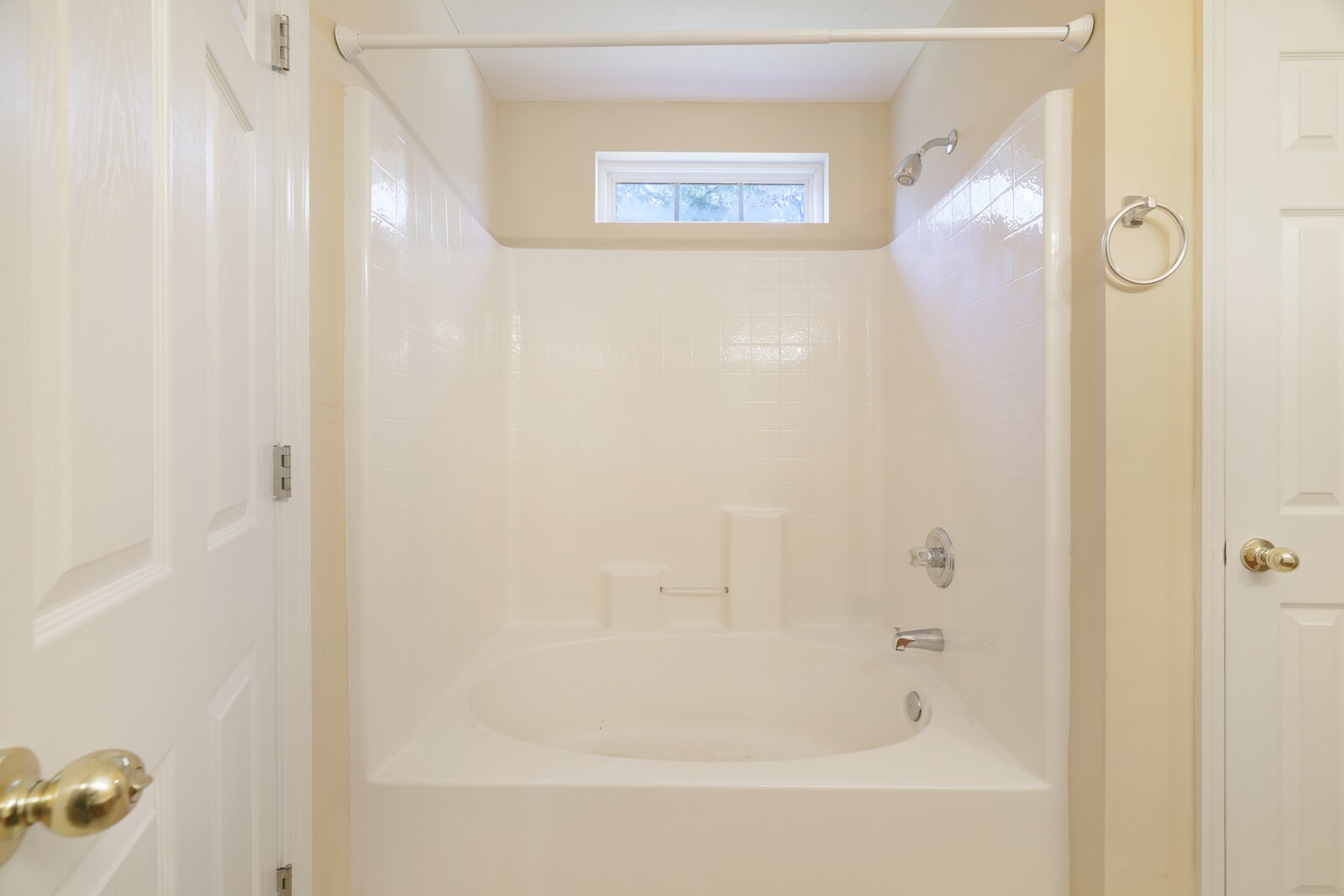 1924 Port James Cir