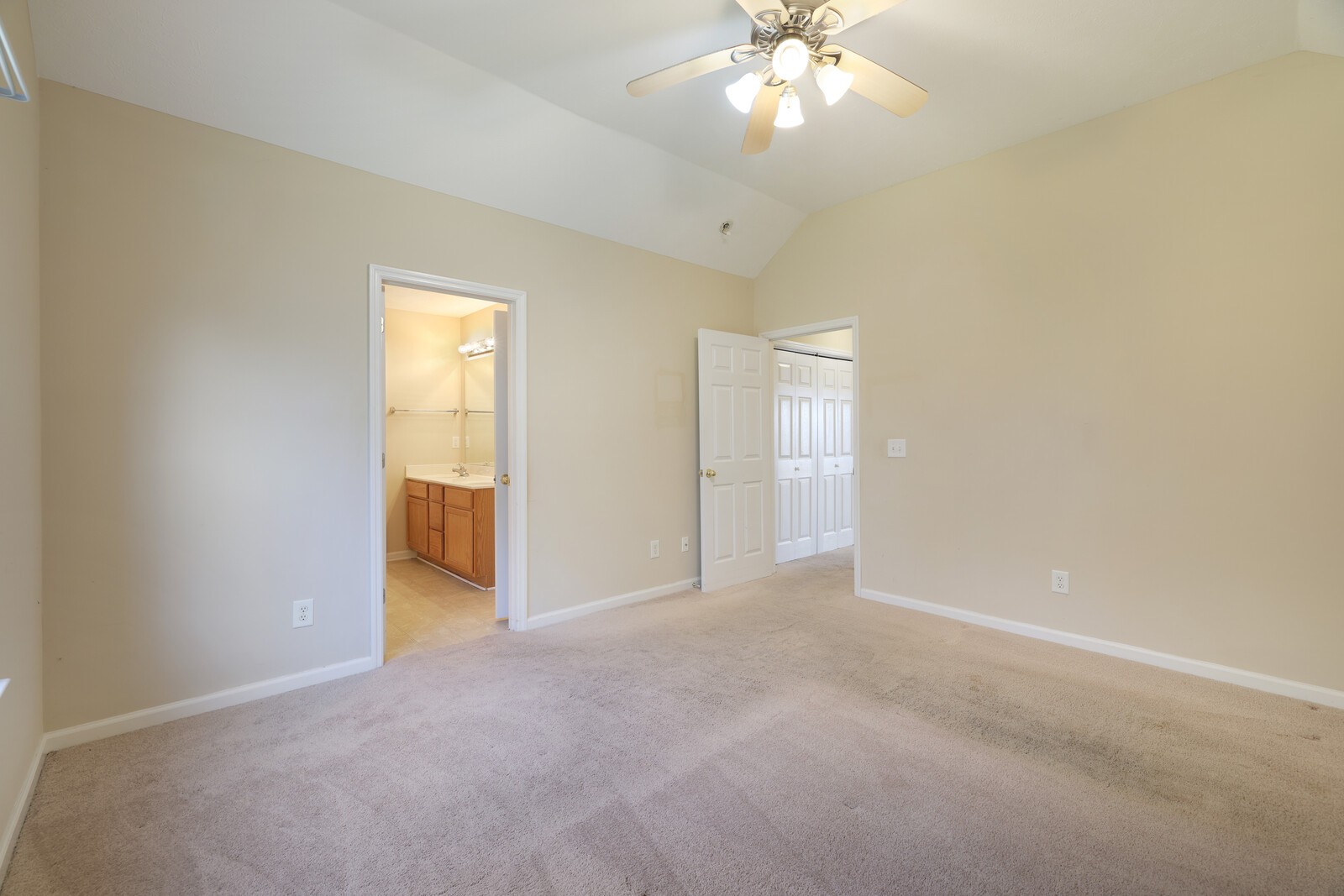 1924 Port James Cir