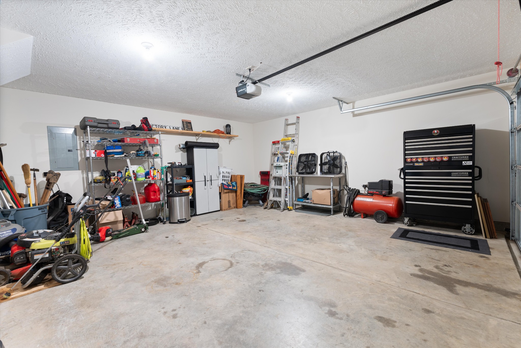 338 Providence Dr