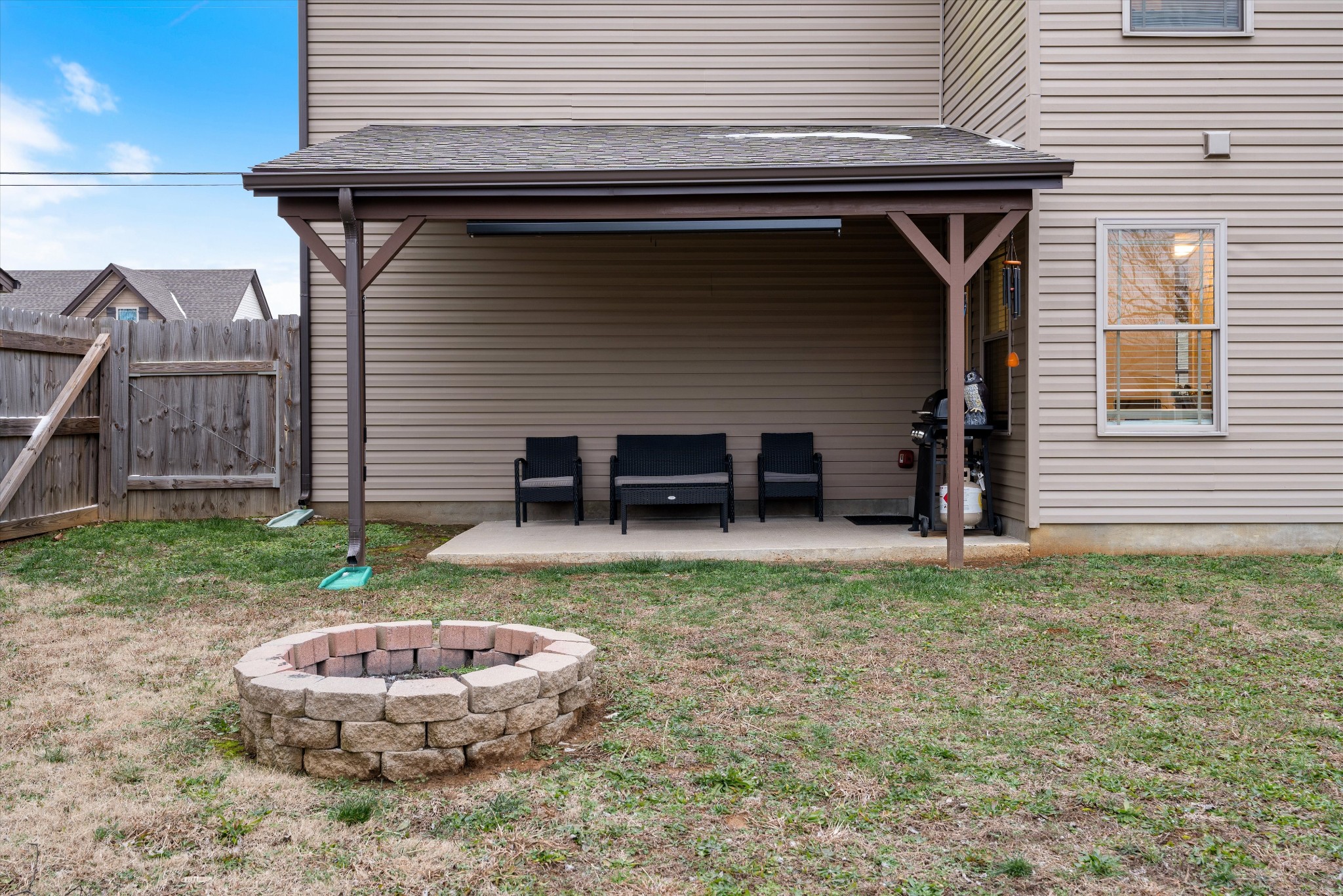 338 Providence Dr