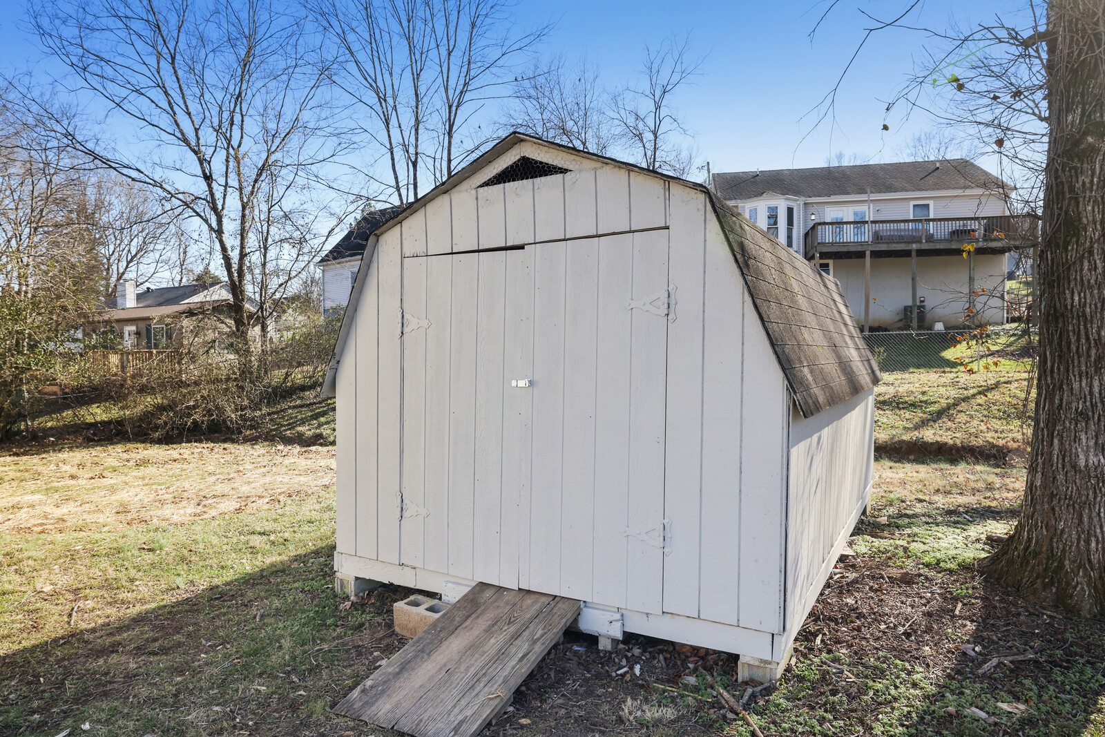 206 Vickie Ct