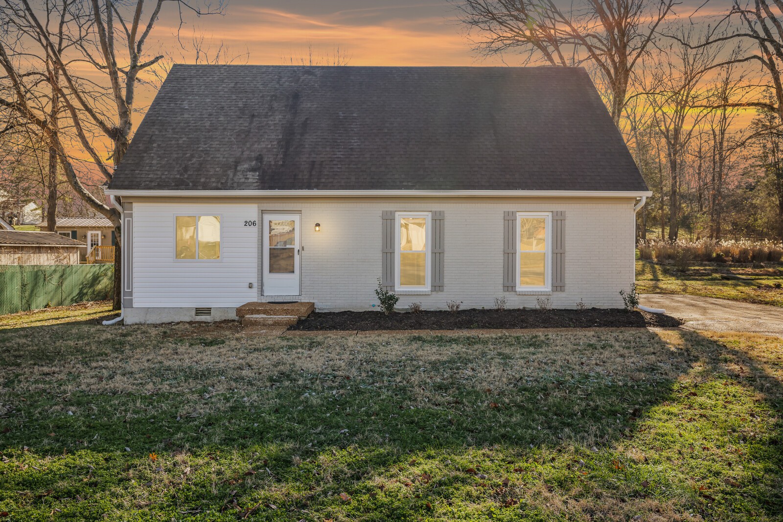 206 Vickie Ct