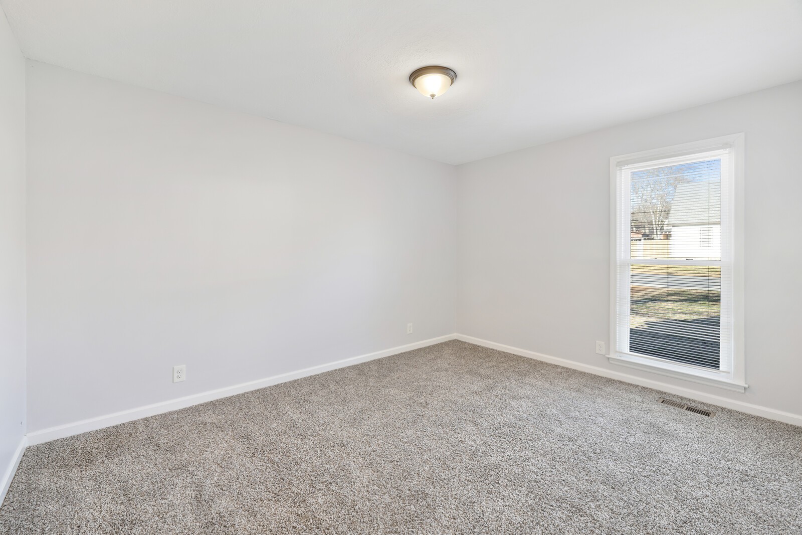 206 Vickie Ct