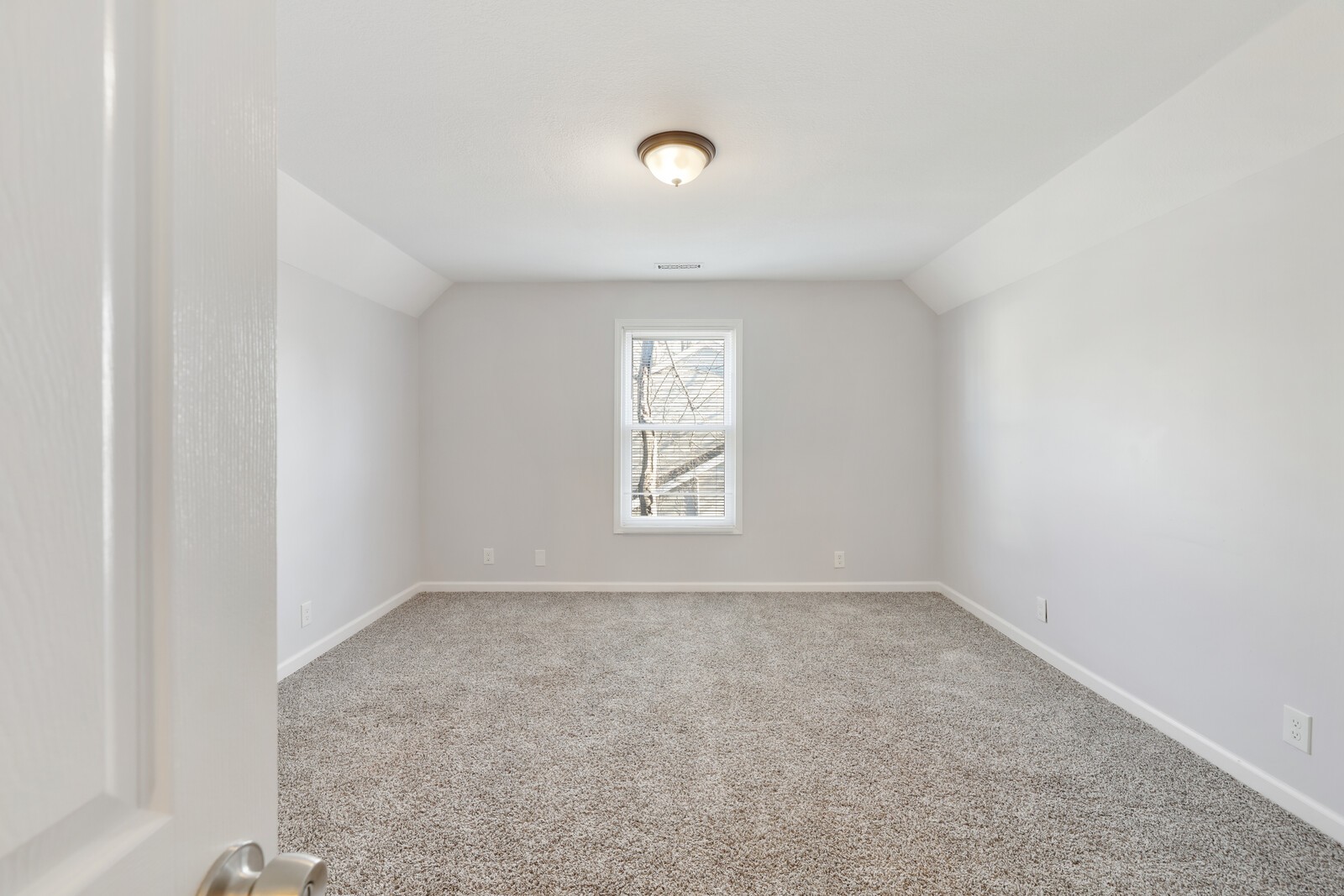 206 Vickie Ct