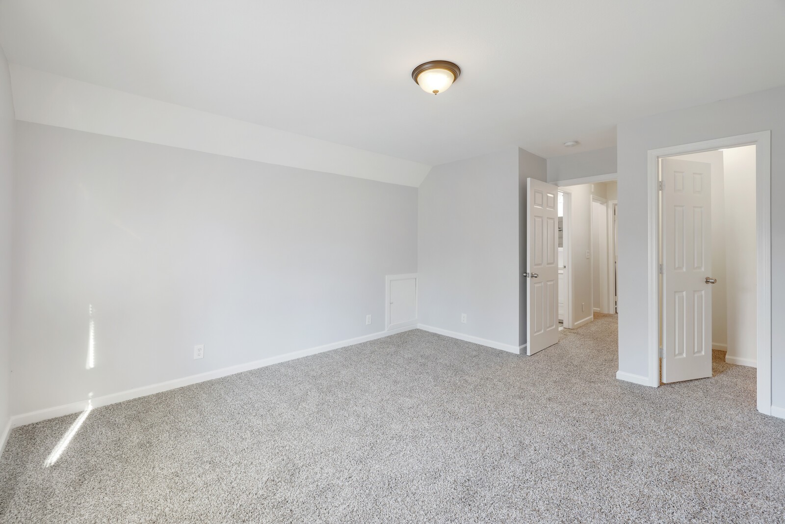 206 Vickie Ct