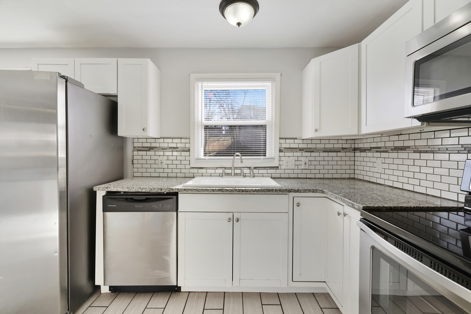 206 Vickie Ct