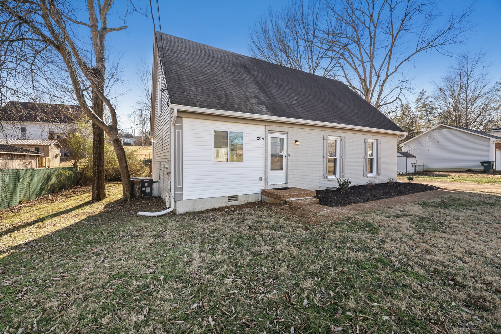 206 Vickie Ct