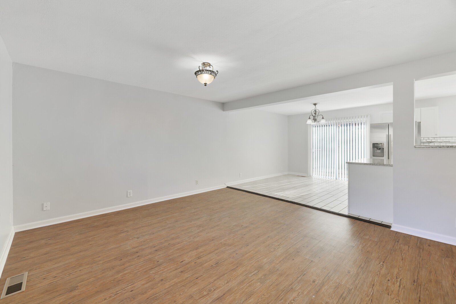 206 Vickie Ct