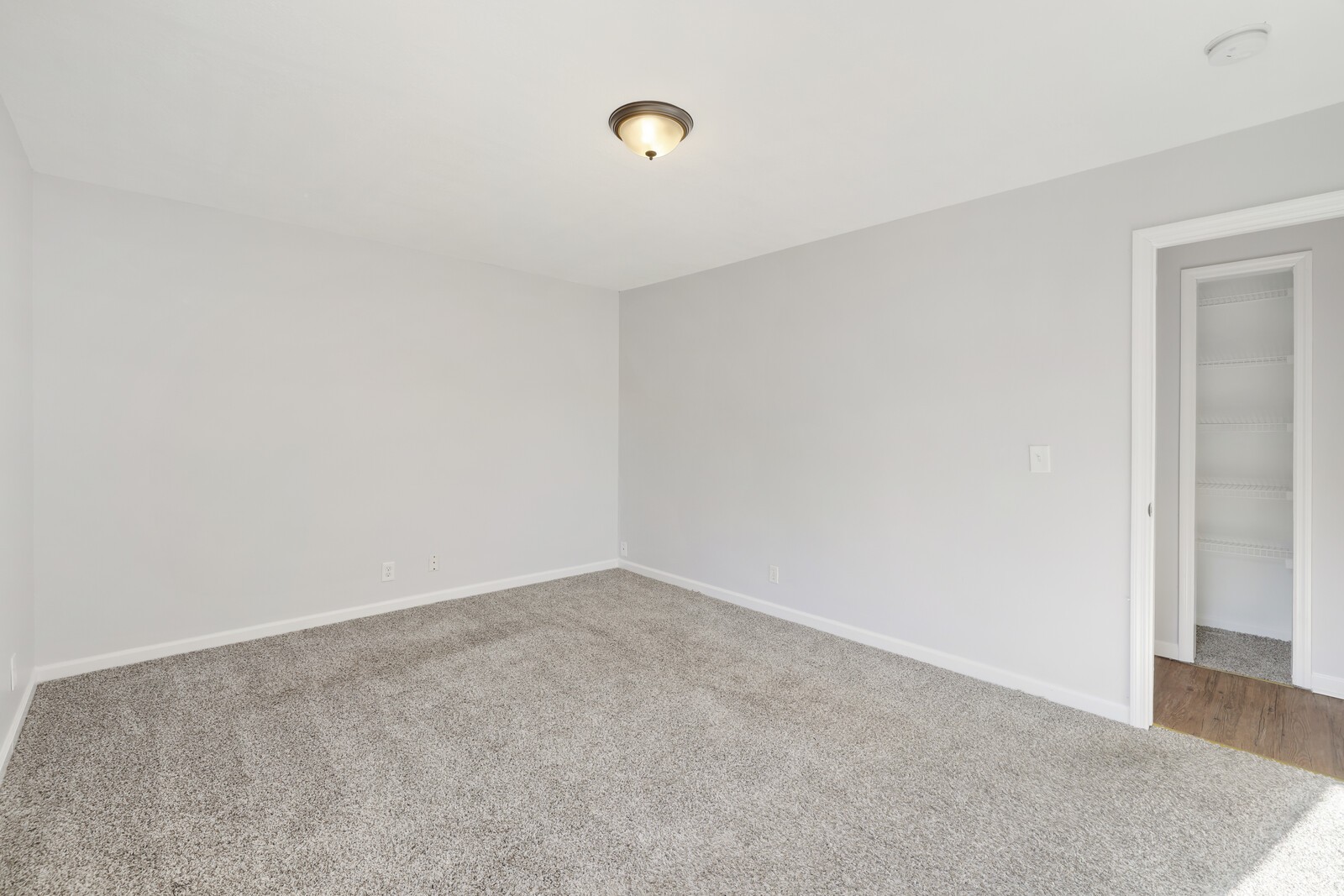 206 Vickie Ct