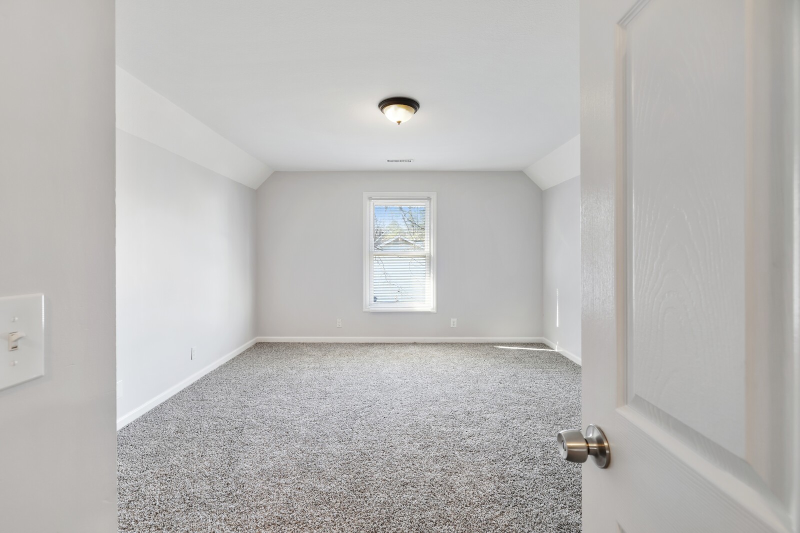 206 Vickie Ct