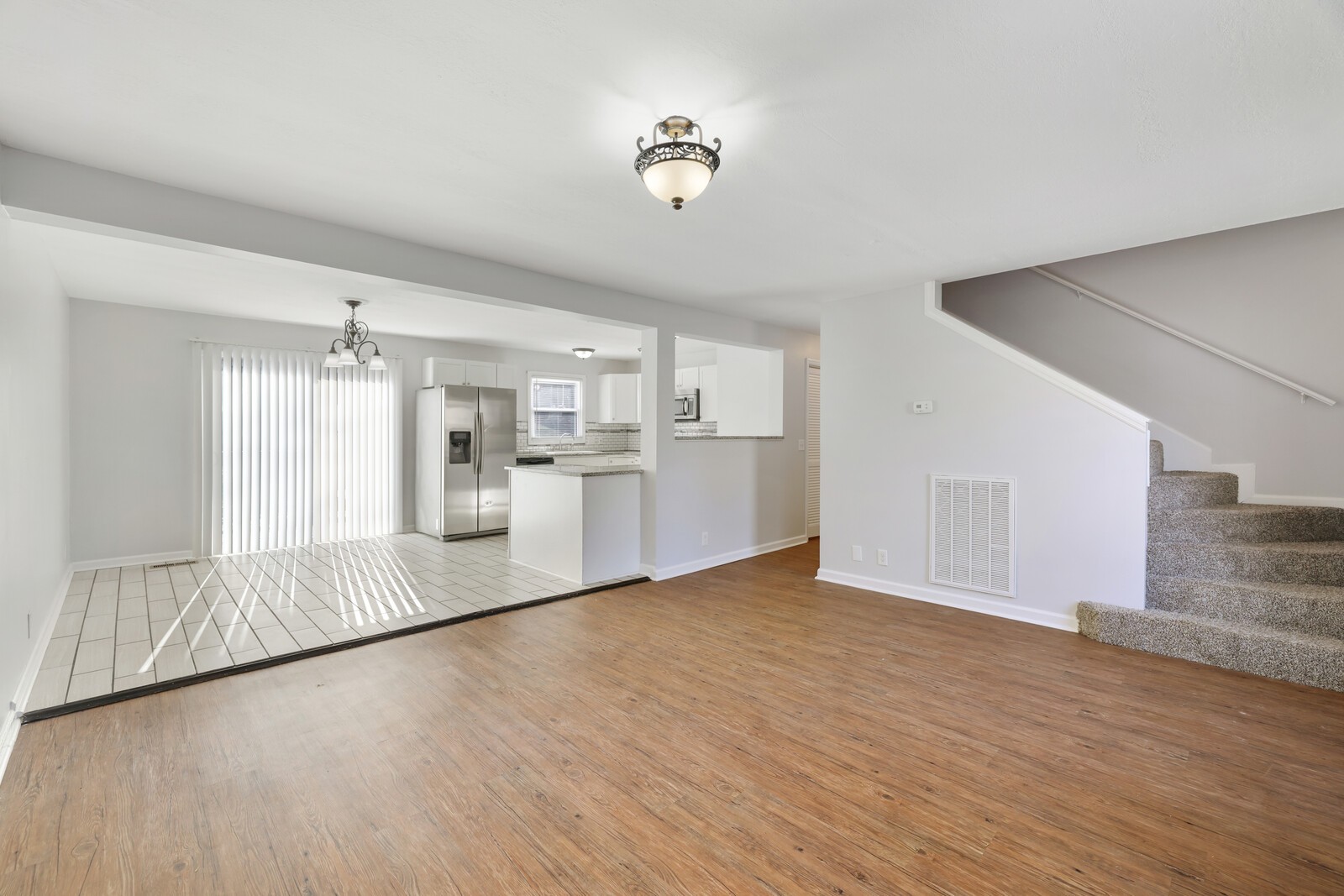 206 Vickie Ct