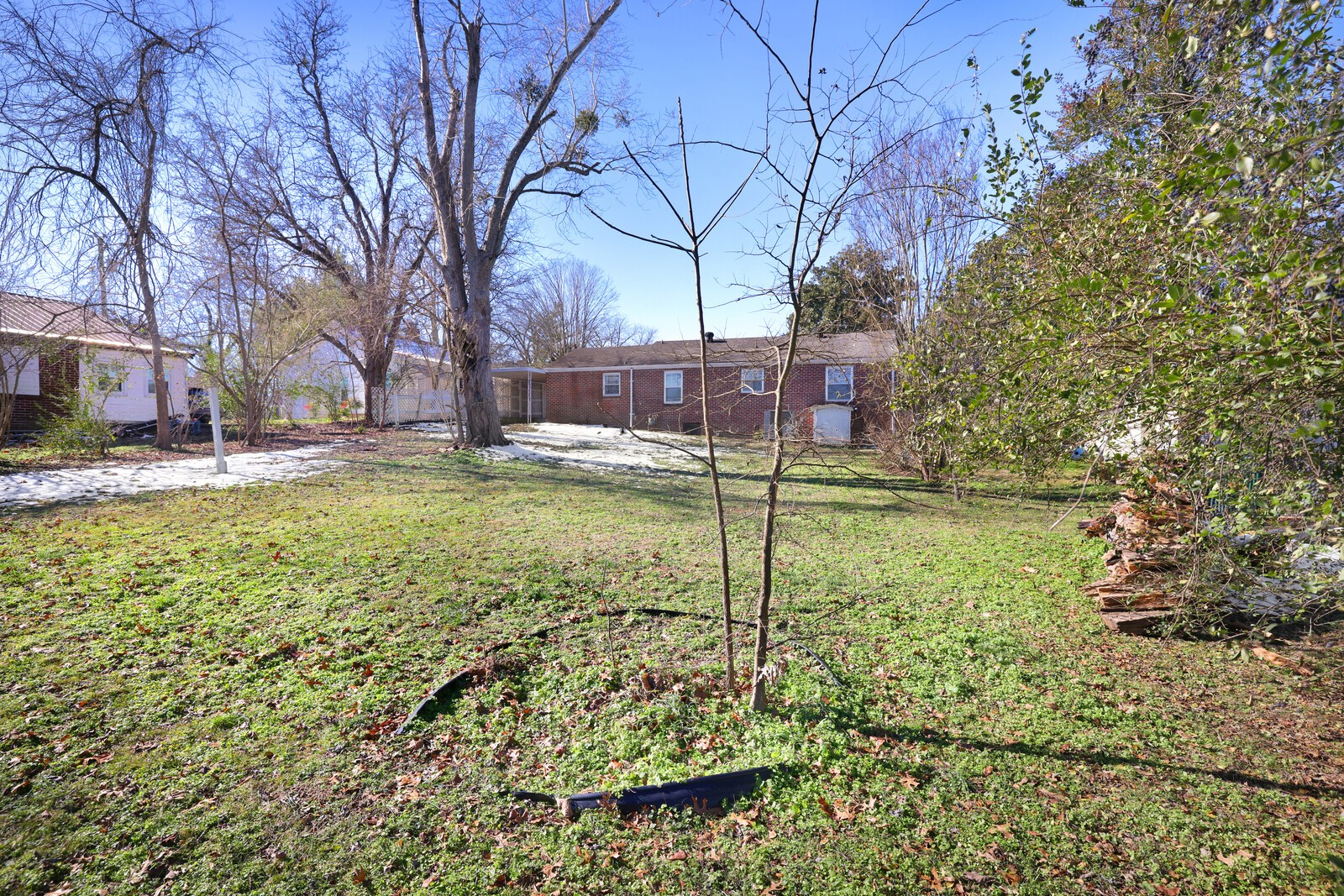 104 Davis St, N