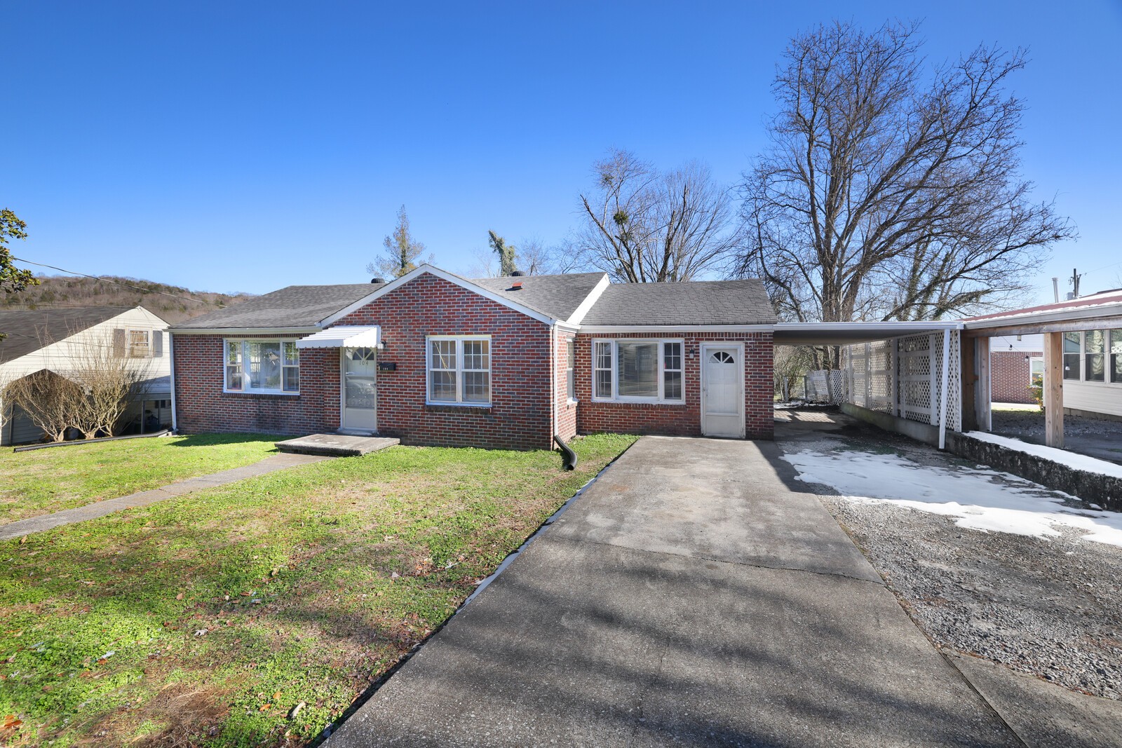 104 Davis St, N