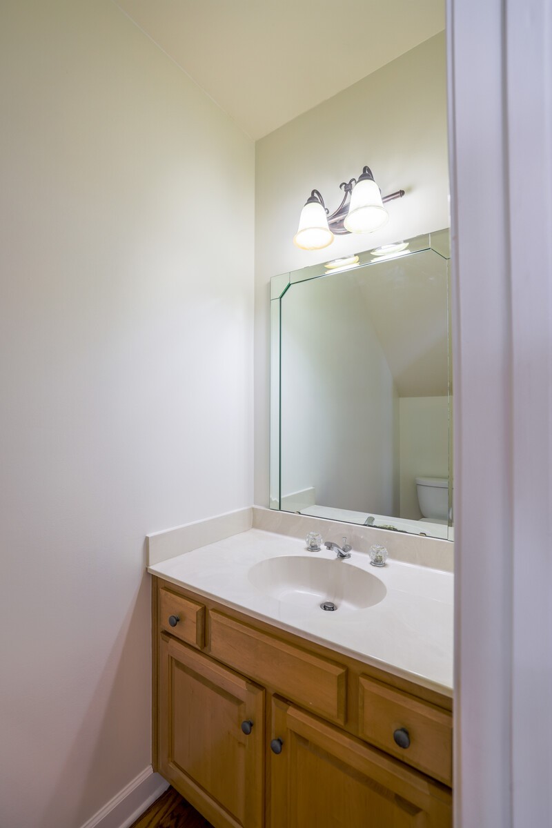 1874 Brentwood Pointe