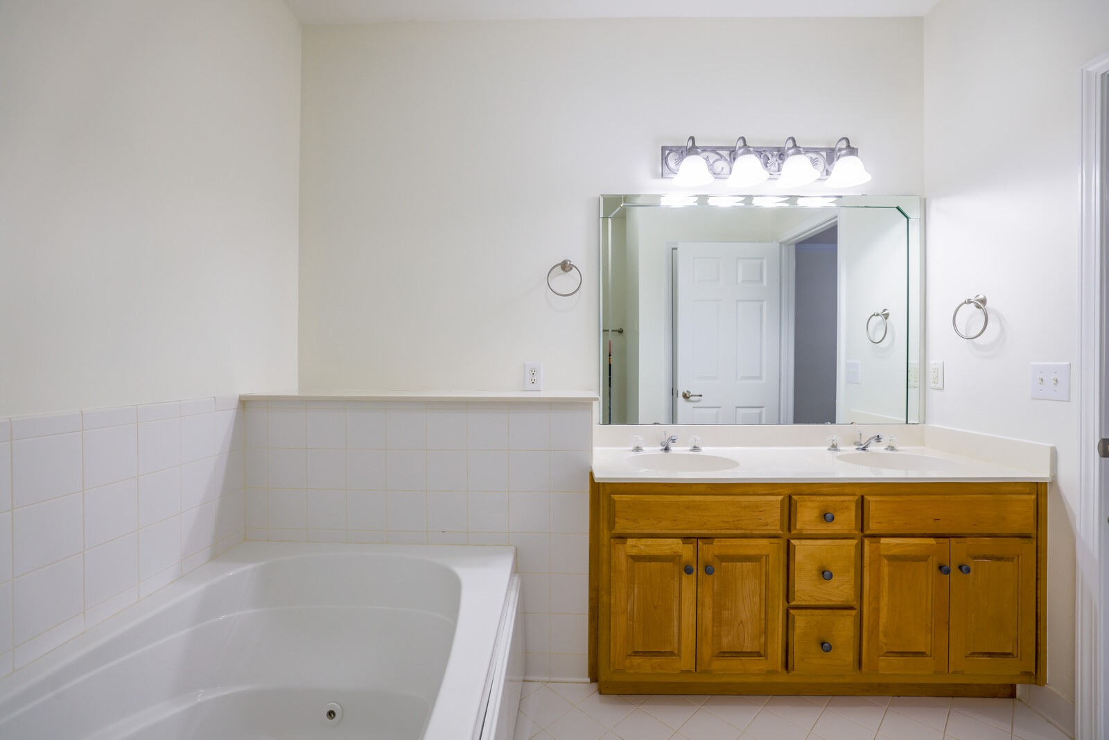 1874 Brentwood Pointe
