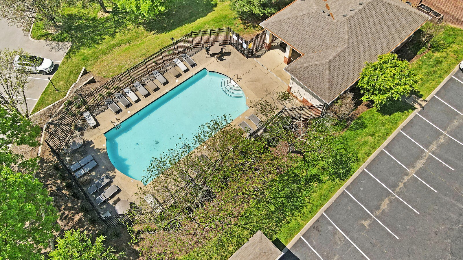 1874 Brentwood Pointe