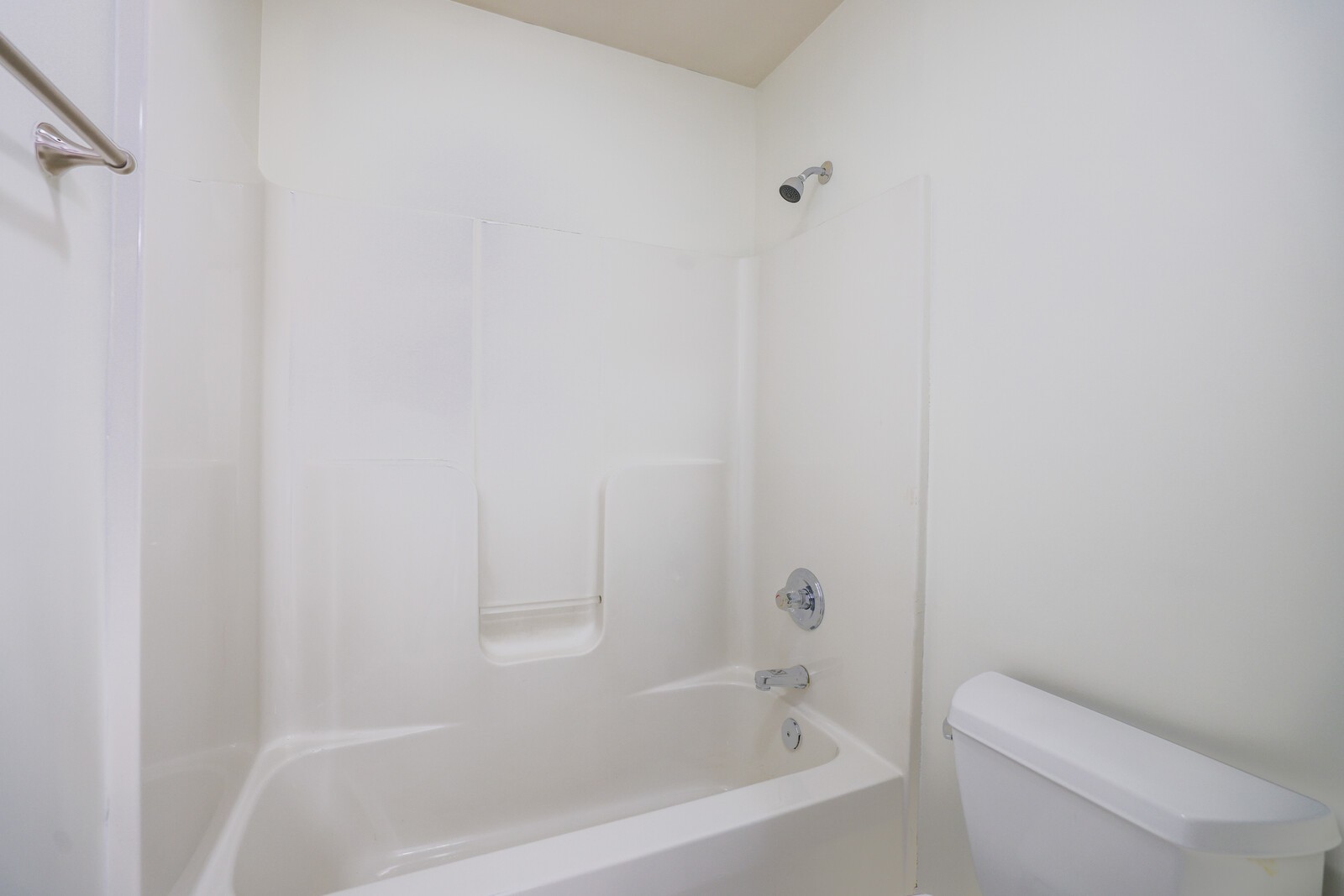 1874 Brentwood Pointe