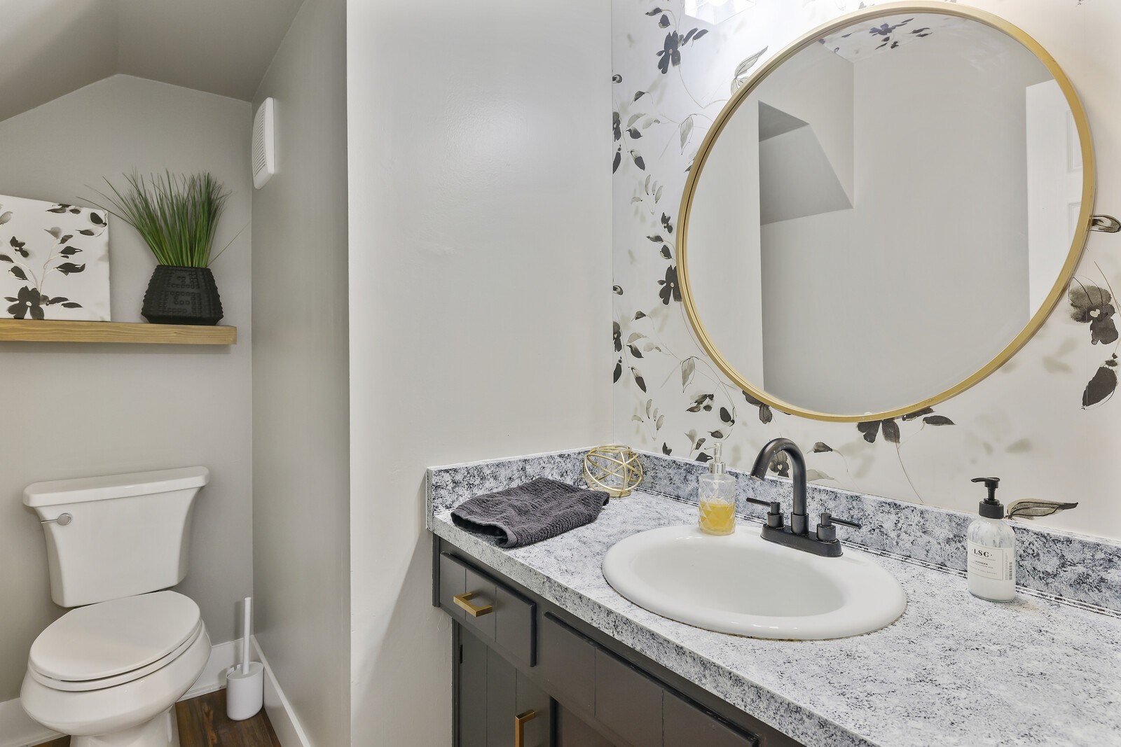 5600 Country Dr Unit: 182