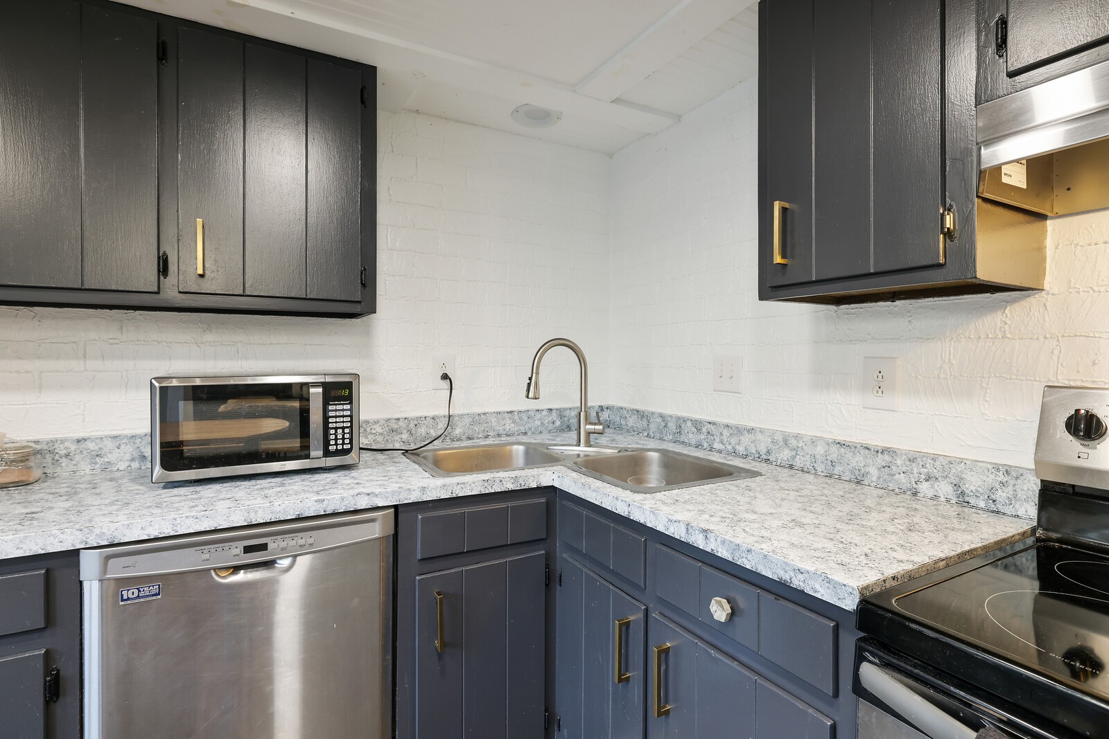 5600 Country Dr Unit: 182