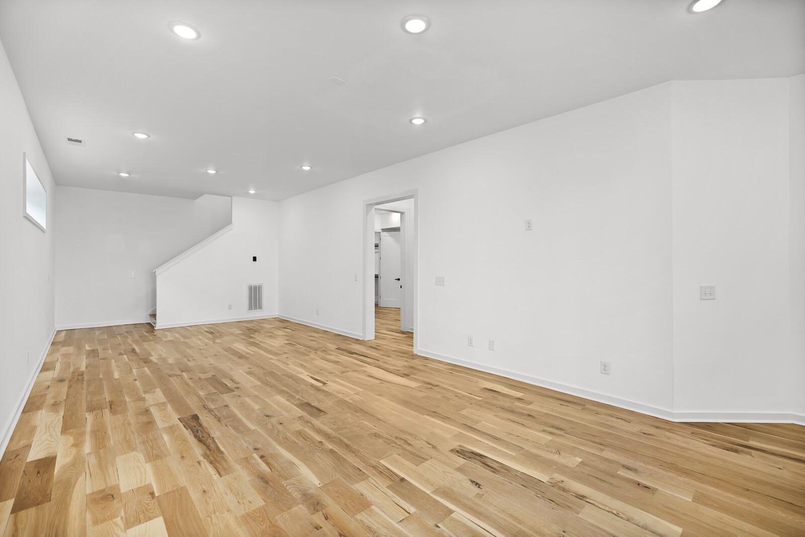 1629 Boxwood Dr