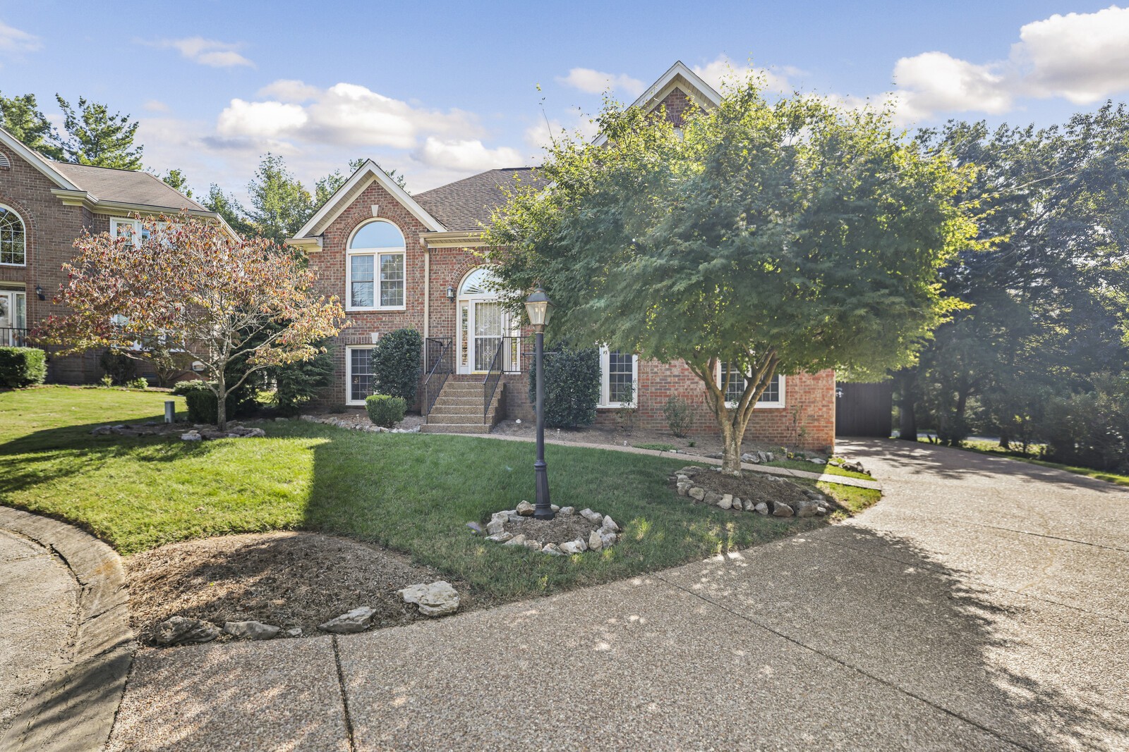 5445 Mainsail Dr