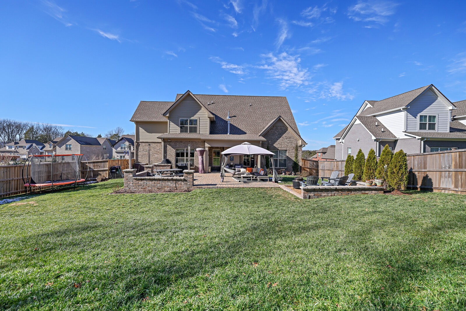 400 Yellowtail Dr
