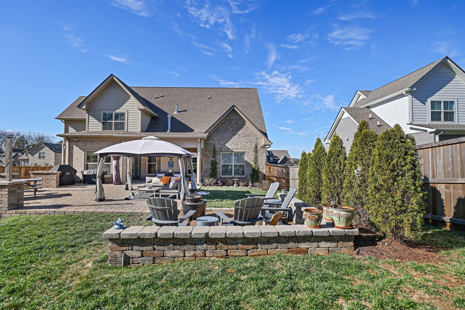 400 Yellowtail Dr