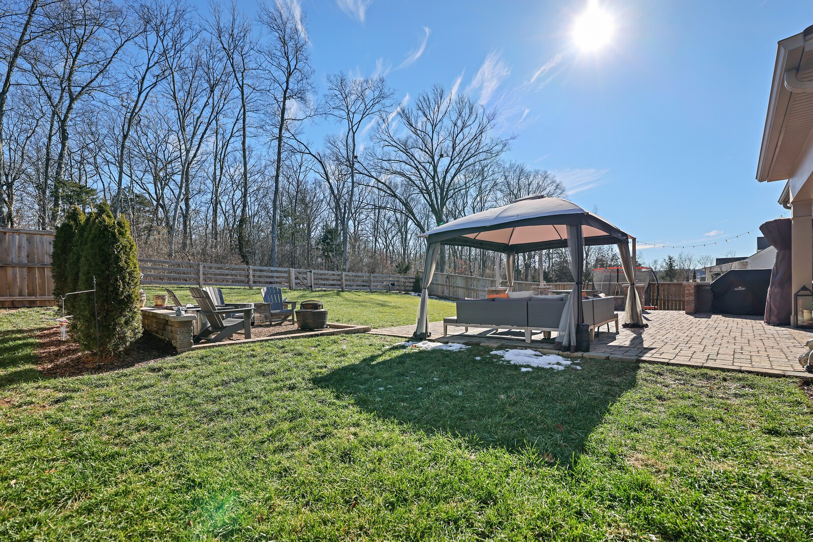 400 Yellowtail Dr