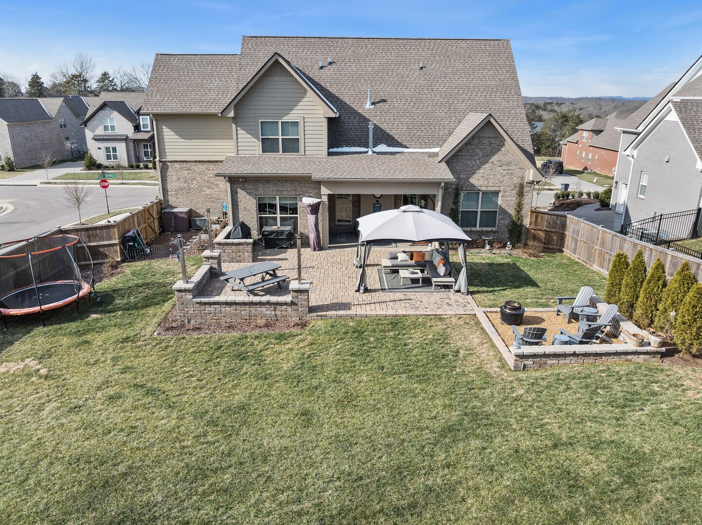 400 Yellowtail Dr