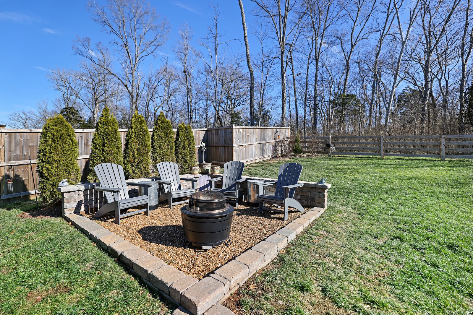 400 Yellowtail Dr