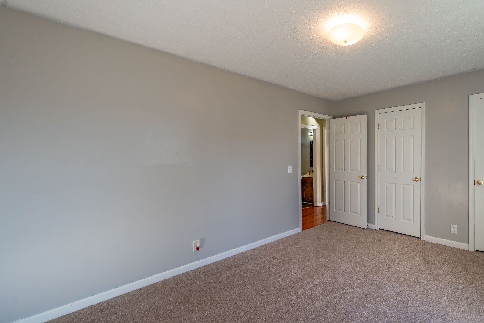 702 Highland Dr