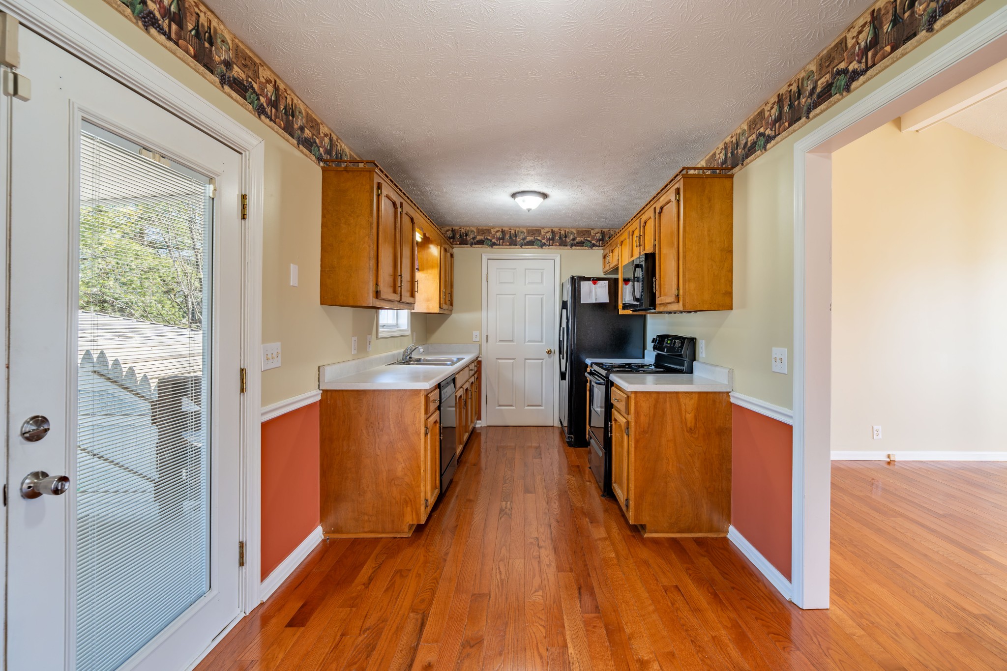 702 Highland Dr
