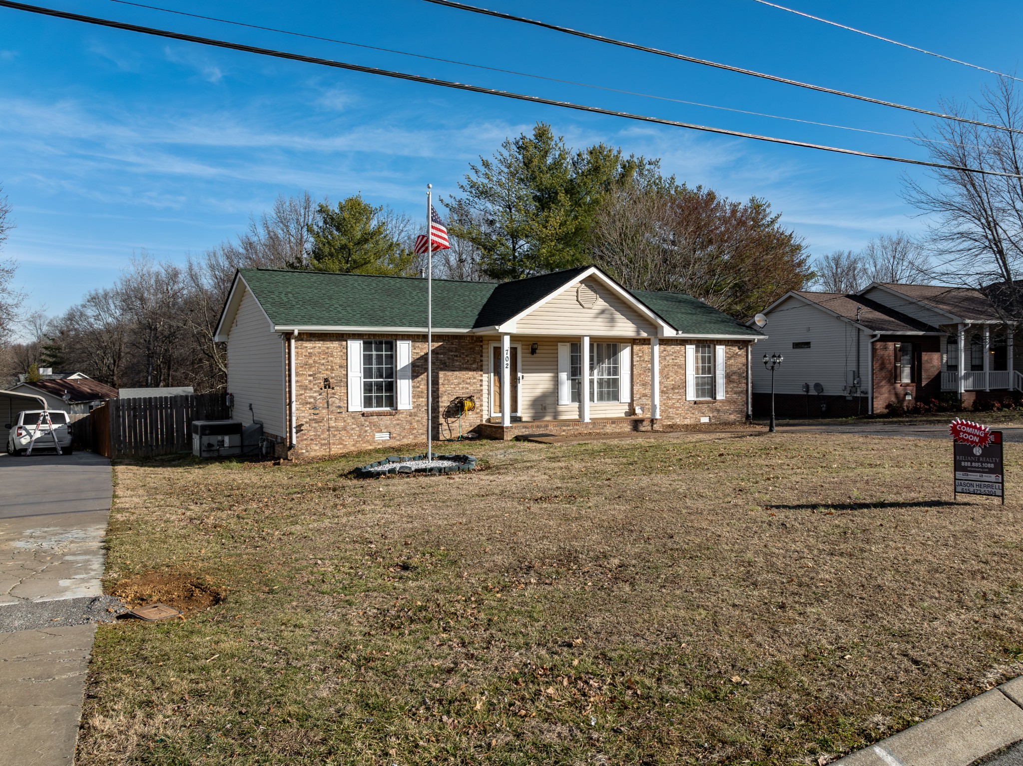 702 Highland Dr