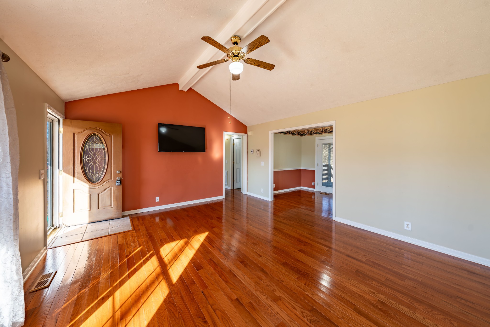 702 Highland Dr