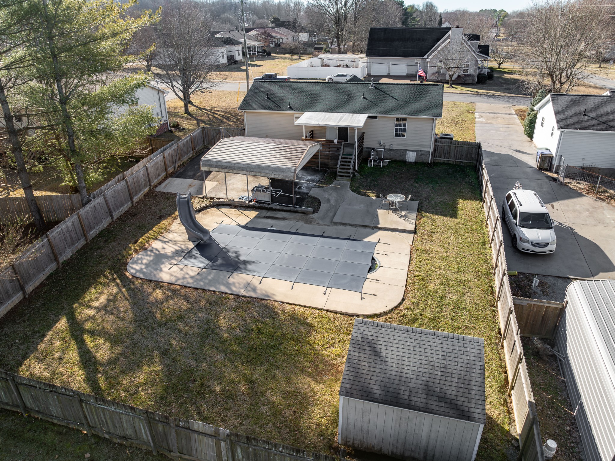 702 Highland Dr