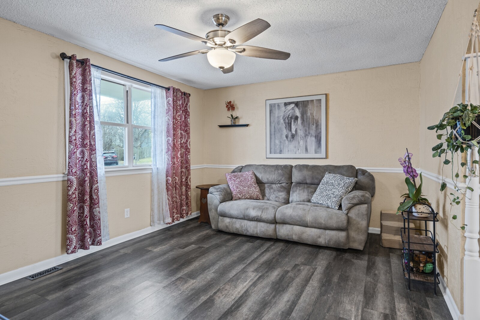 111 Cedar Ridge Dr
