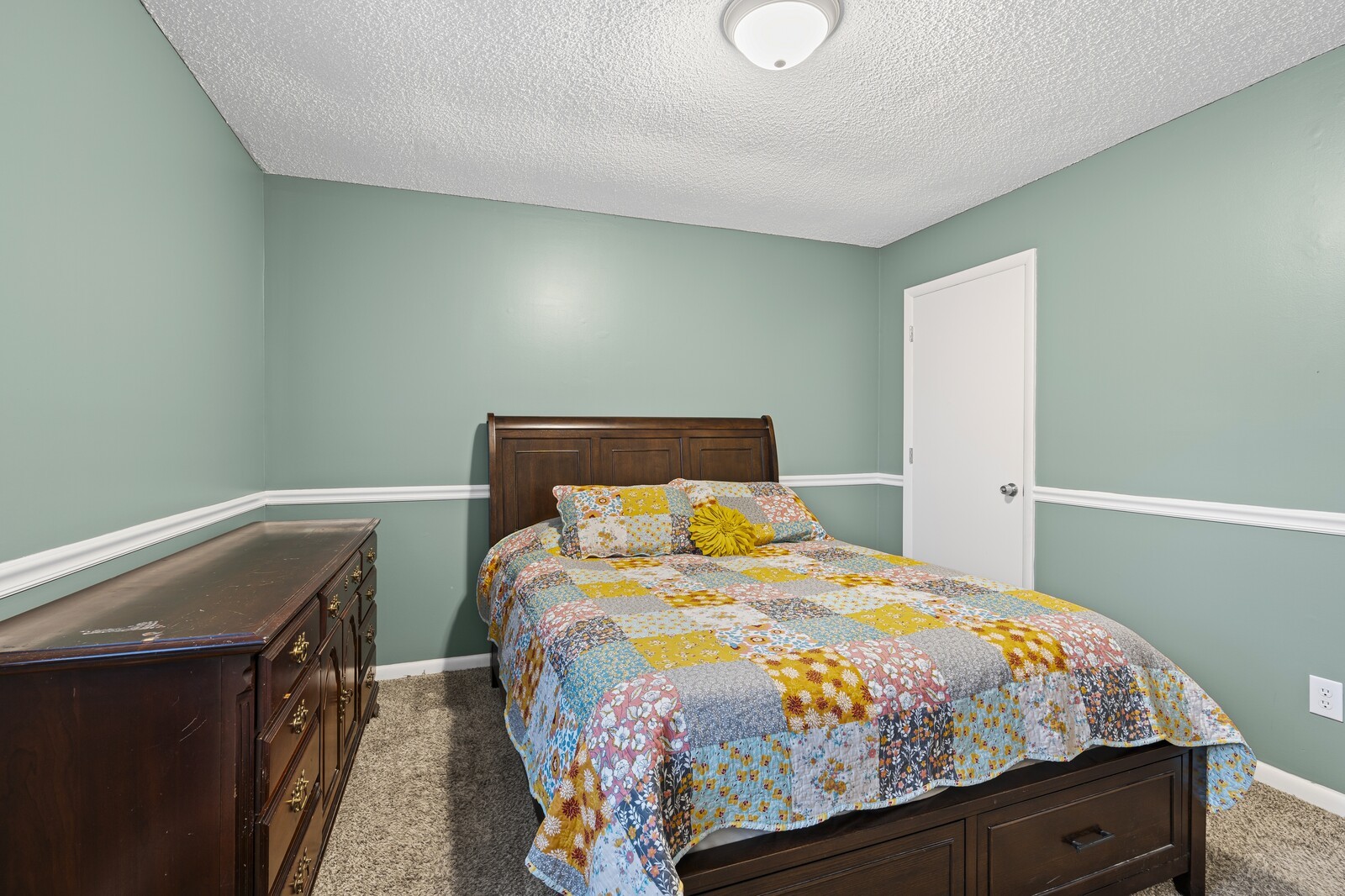 111 Cedar Ridge Dr