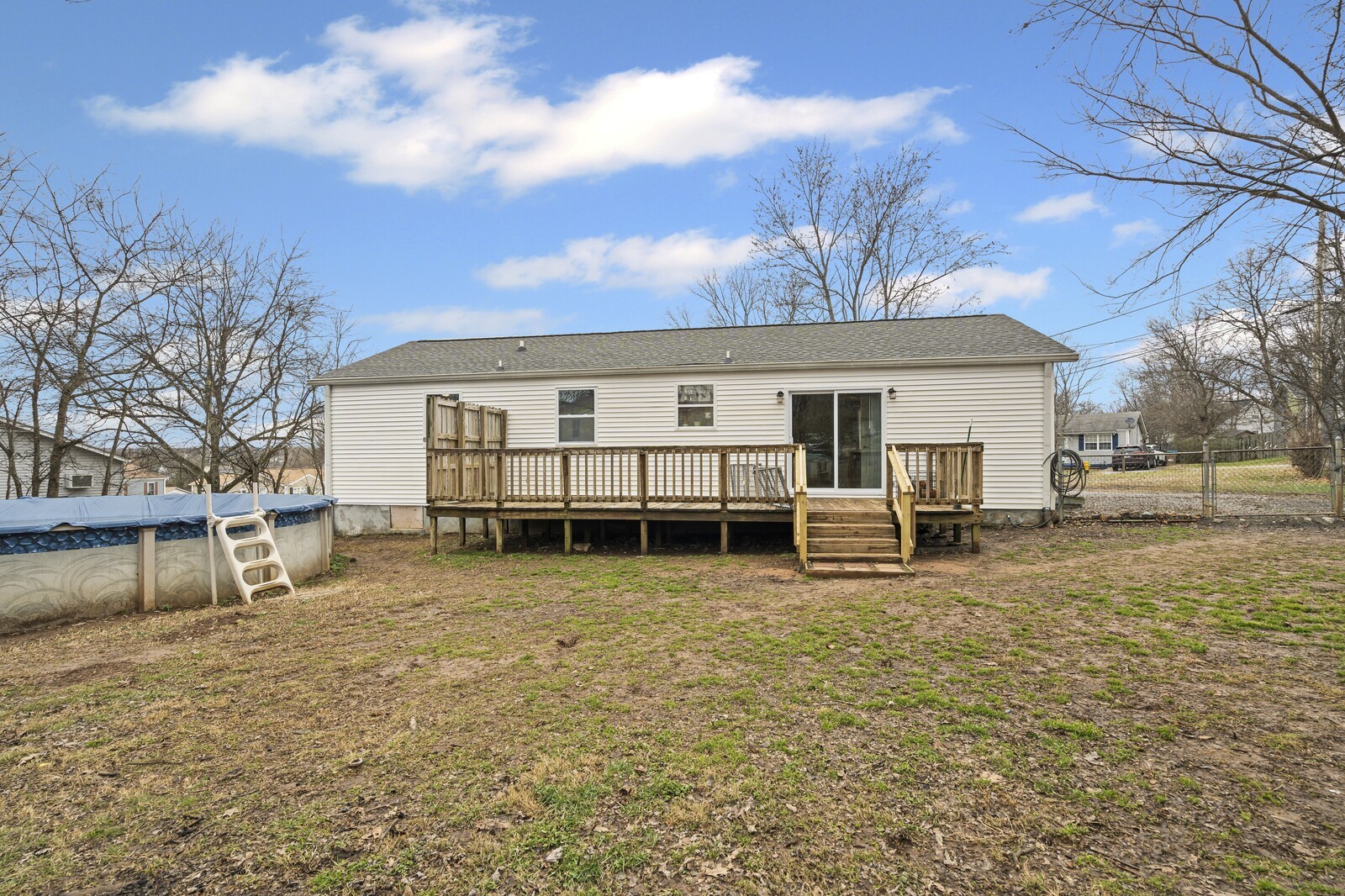 111 Cedar Ridge Dr