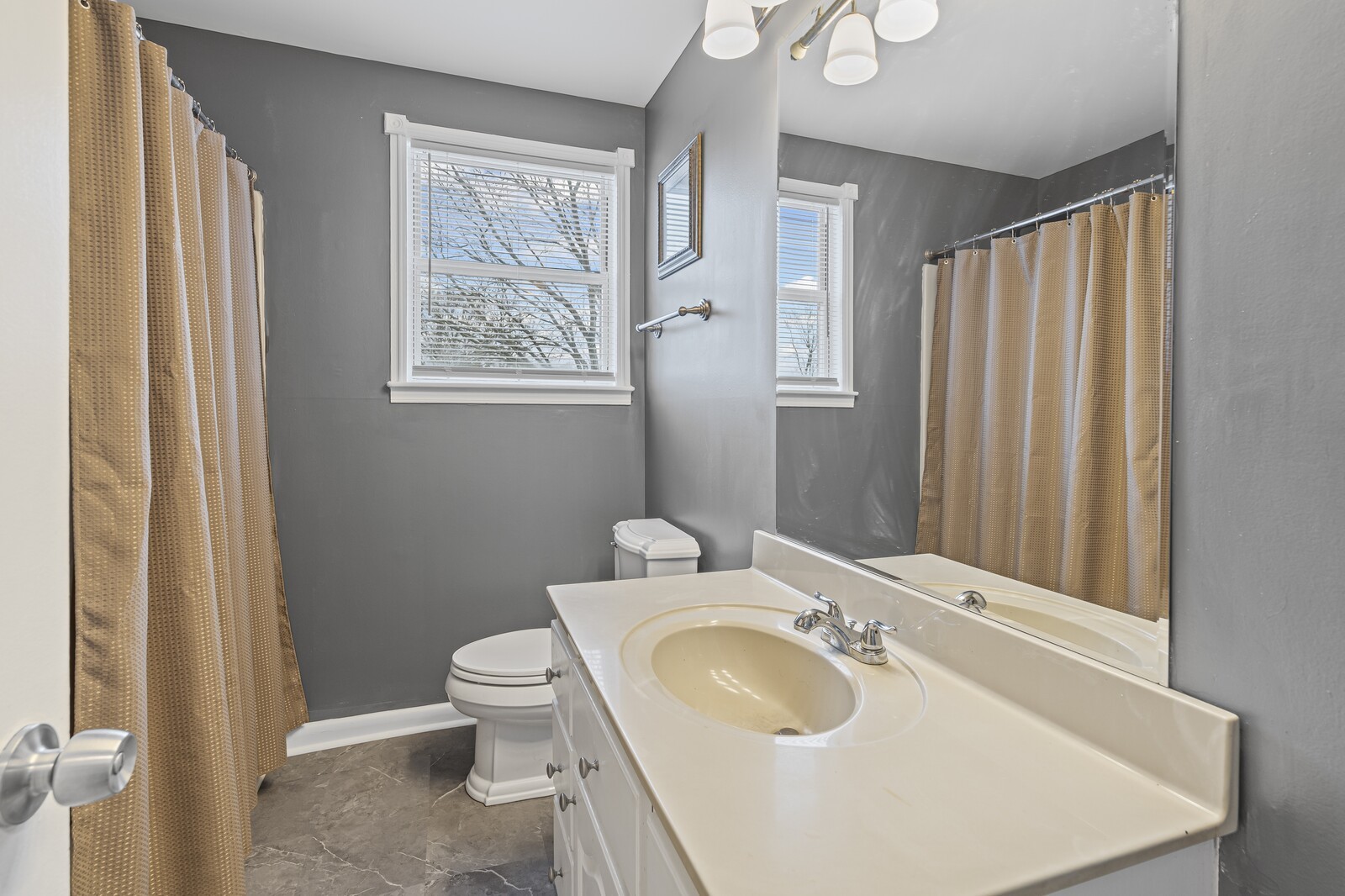 111 Cedar Ridge Dr