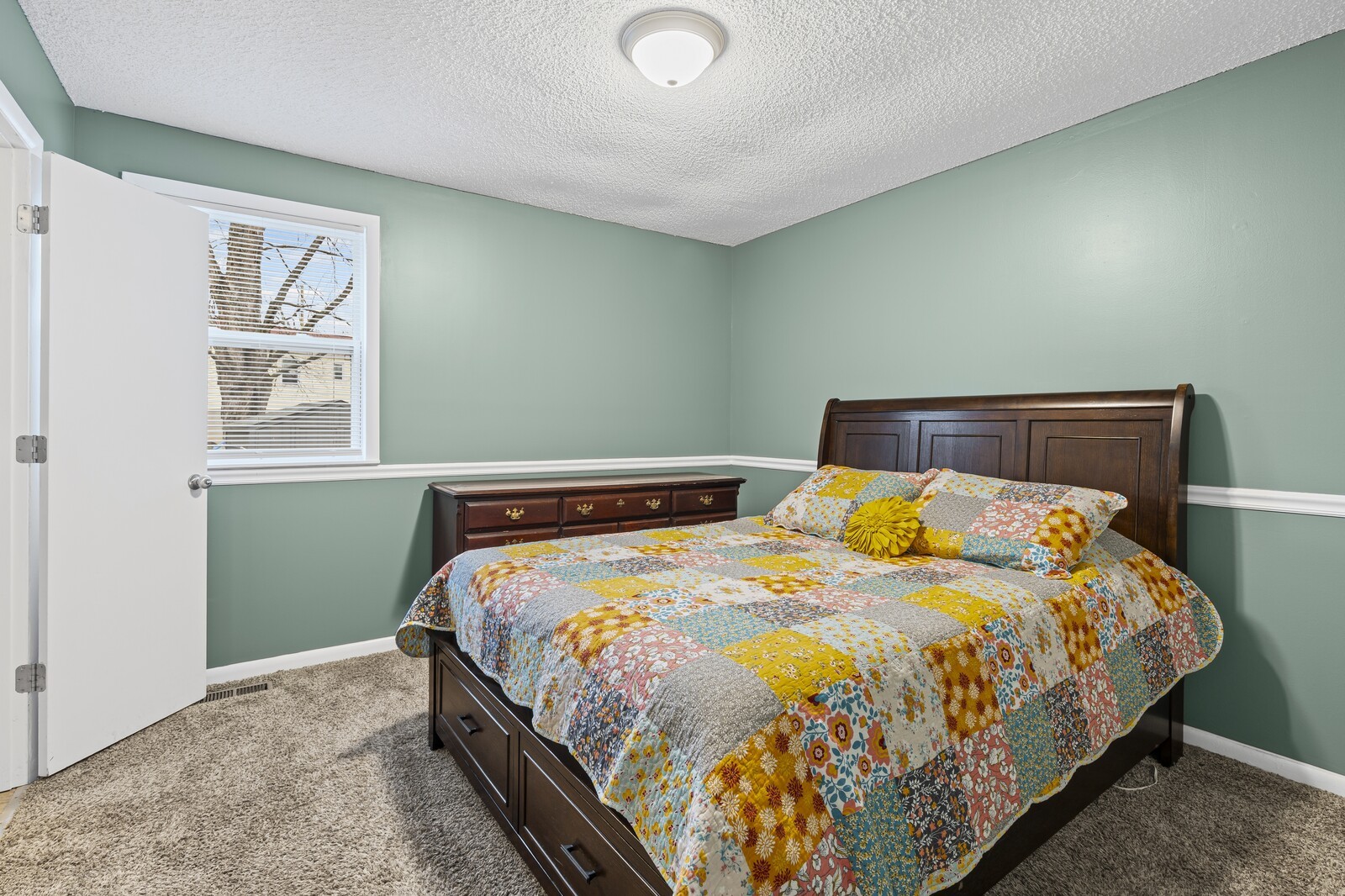111 Cedar Ridge Dr