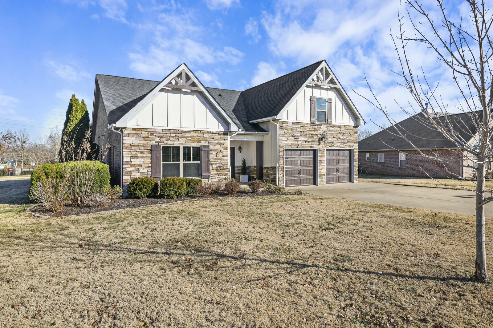 5058 Saint Ives Dr