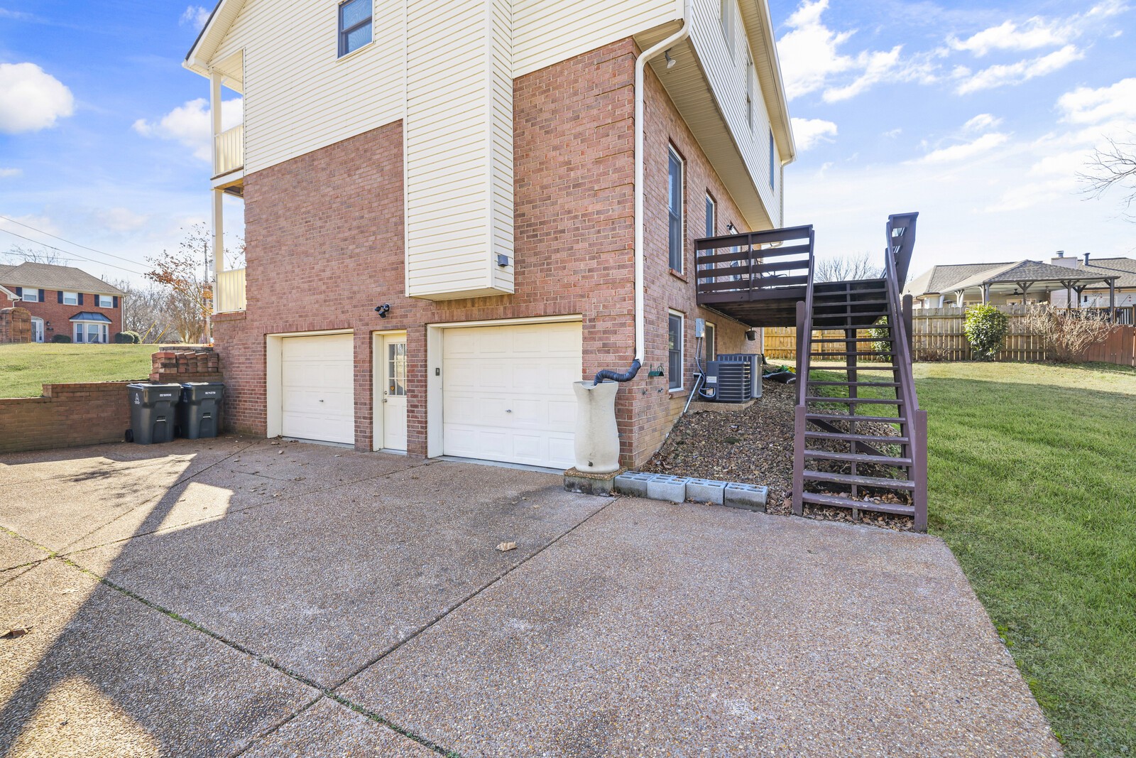 1304 Thoreau Ct