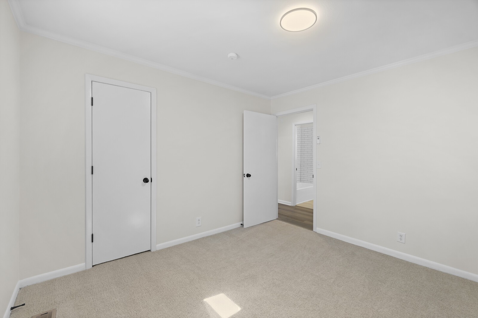 2132 Strickland Dr