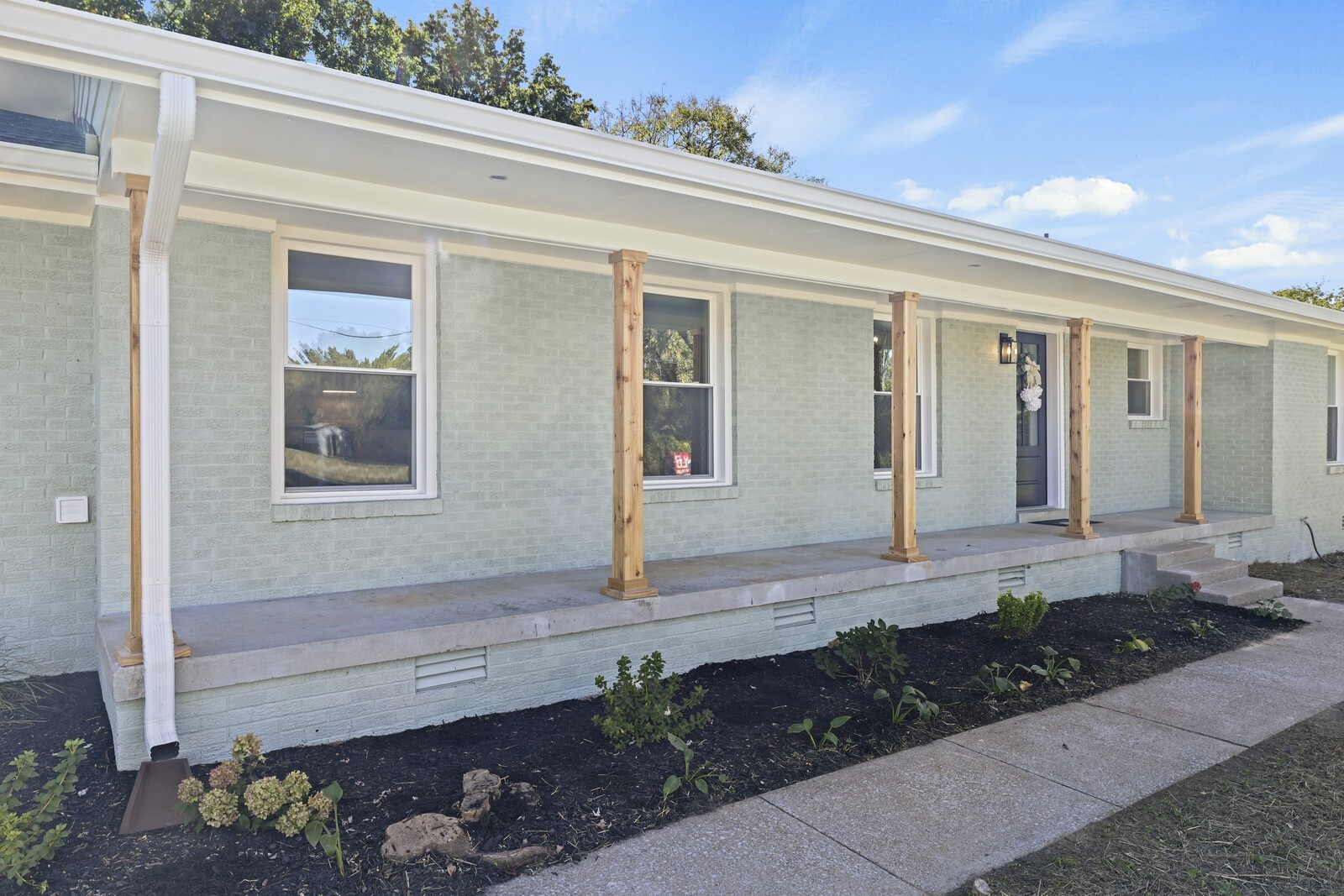 2132 Strickland Dr
