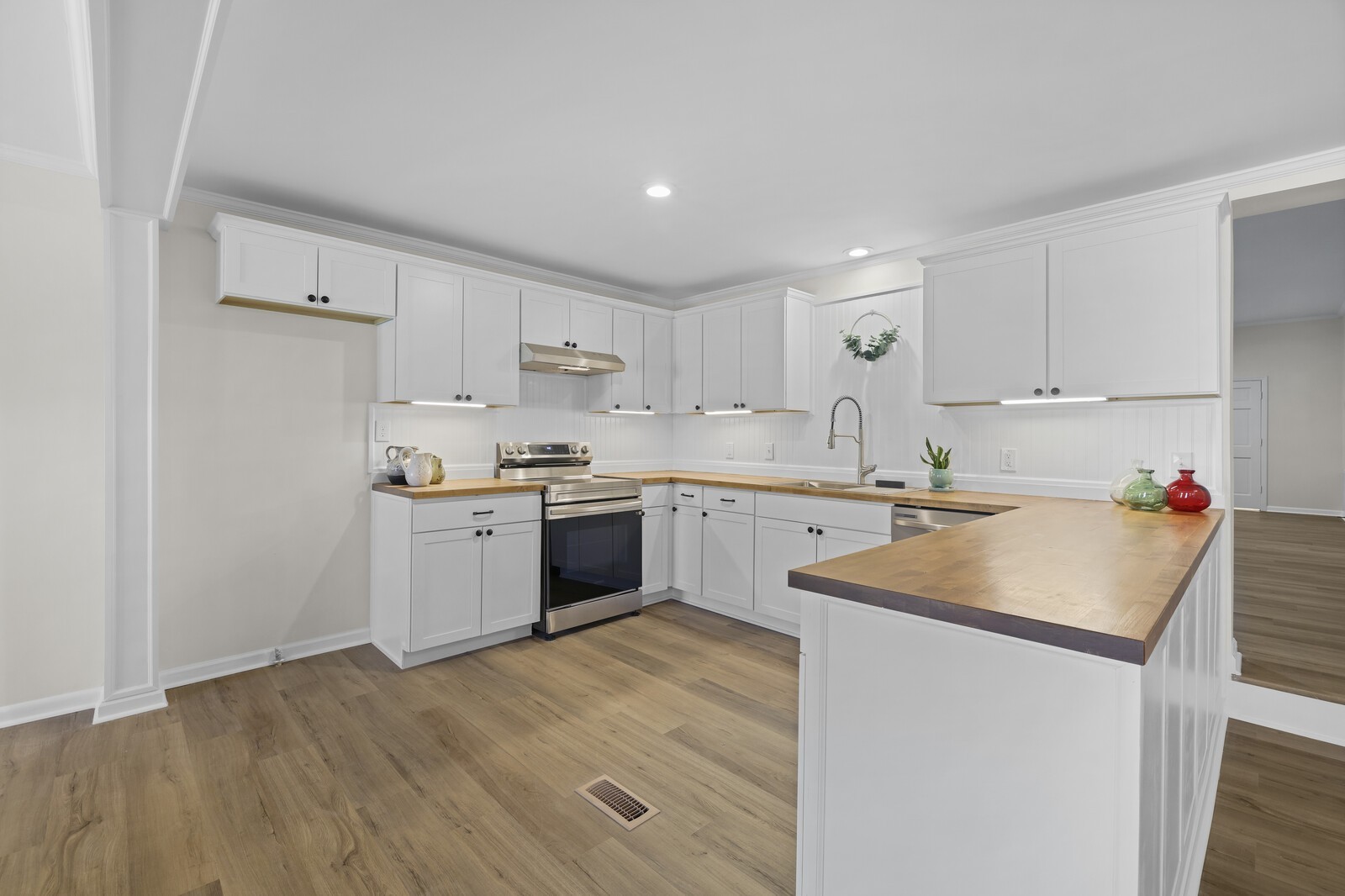 2132 Strickland Dr